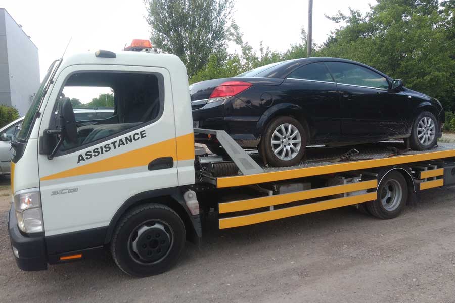 Pomoc Drogowa Łódź - Laweta Łódź - Tanie Holowanie - BORECKI